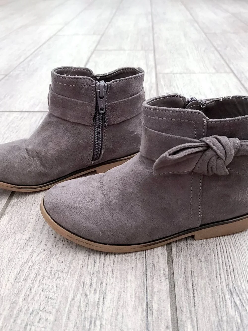 The Children's Place Ankle Boots Gray Faux Suede Bow Girls Size 10